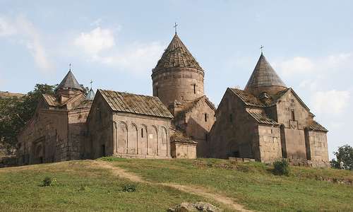 Luostari Armeniassa.