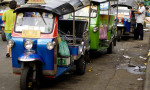 Tuktuk-takseja